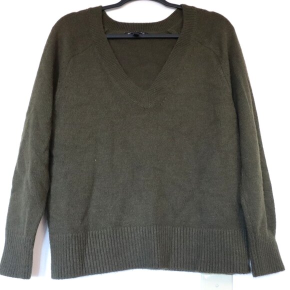 BANANA REPUBLIC SWEATER - Picture 1 of 3